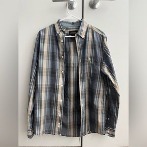 No Boundaries flannel plaid long sleeve button up